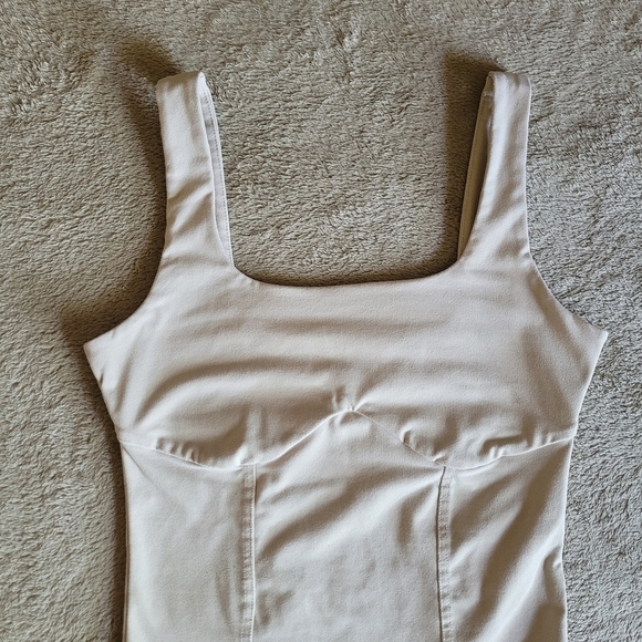 Abercrombie and Fitch tan scoop neck tank thong bodysuit size small​ - Picture 3 of 10